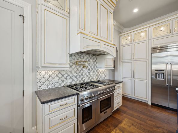 5659 Willers Way, Houston TX 77056