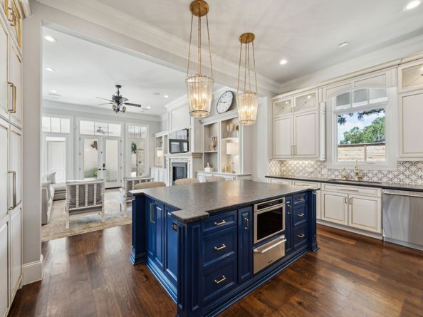 5659 Willers Way, Houston TX 77056
