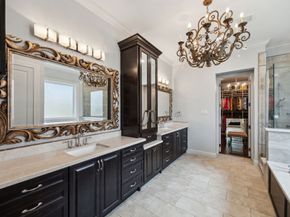 5659 Willers Way, Houston TX 77056