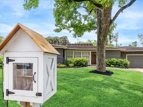 1522 Glen Oaks Street, Houston TX 77008