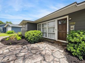 1522 Glen Oaks Street, Houston TX 77008