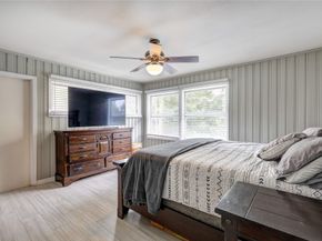 1522 Glen Oaks Street, Houston TX 77008