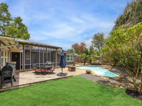 1522 Glen Oaks Street, Houston TX 77008