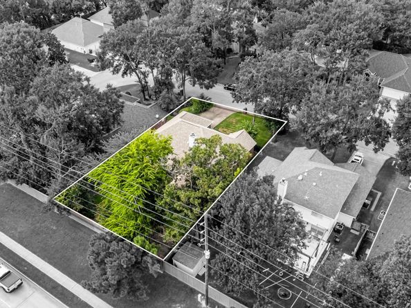 913 Melanie Park, Conroe TX 77304