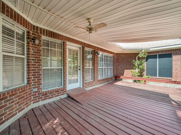 913 Melanie Park, Conroe TX 77304