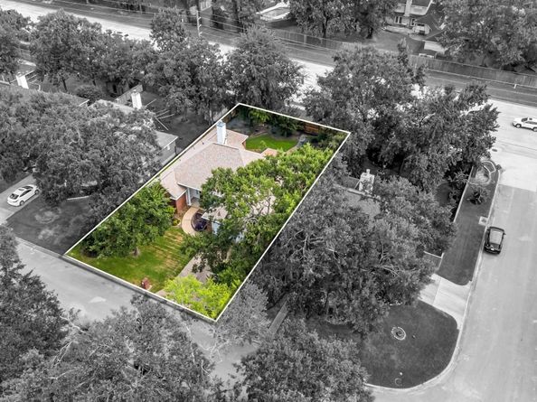 913 Melanie Park, Conroe TX 77304