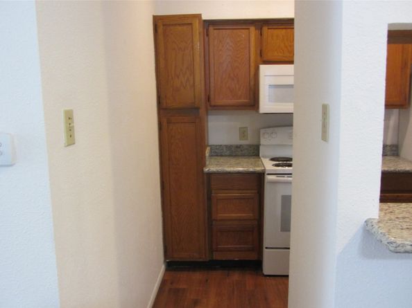 2121 El Paseo Street 2011, Houston TX 77054