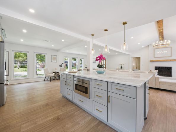 10027 Longmont Drive, Houston TX 77042