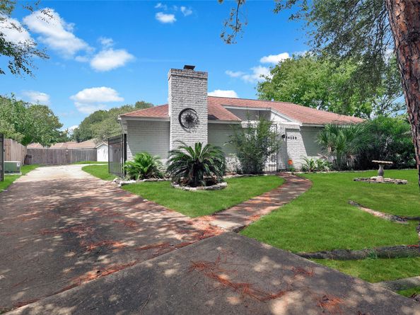 14326 Overbrook Lane, Houston TX 77077