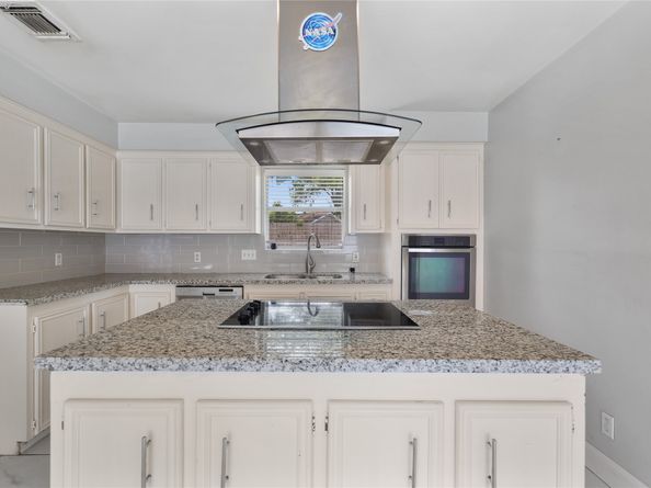 14326 Overbrook Lane, Houston TX 77077