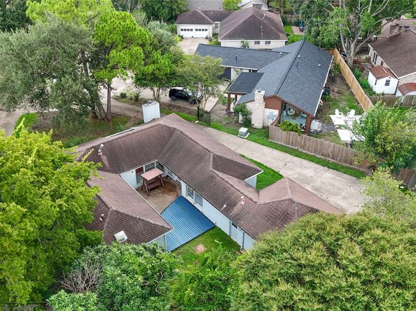 14326 Overbrook Lane, Houston TX 77077