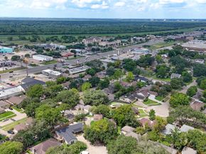14326 Overbrook Lane, Houston TX 77077