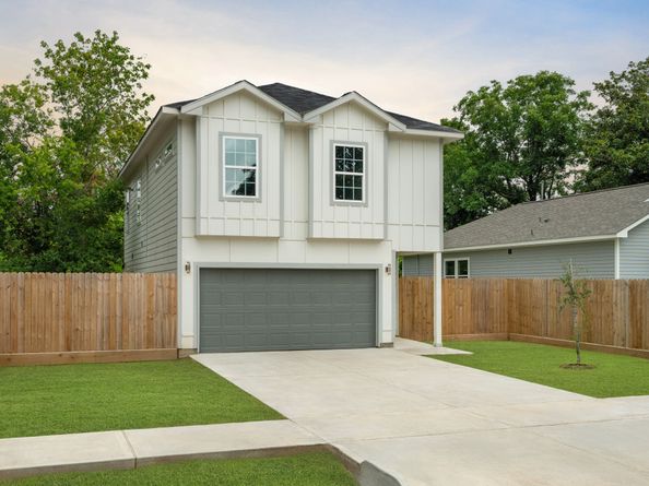 214 Owens Street, Houston TX 77029