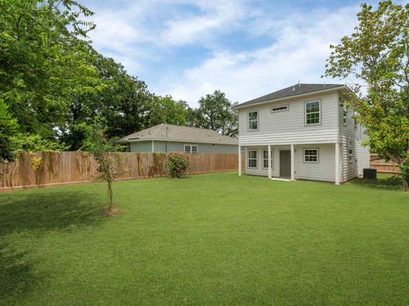 214 Owens Street, Houston TX 77029