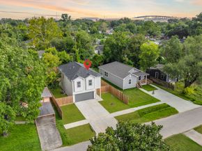 214 Owens Street, Houston TX 77029