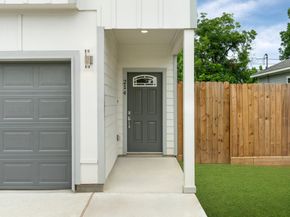 214 Owens Street, Houston TX 77029