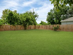 214 Owens Street, Houston TX 77029