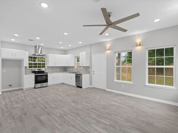 214 Owens Street, Houston TX 77029