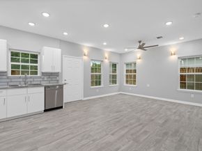 214 Owens Street, Houston TX 77029