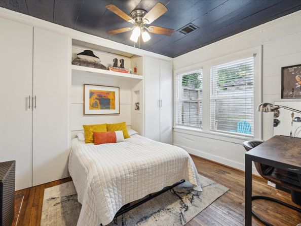 548 Granberry Street, Houston TX 77007