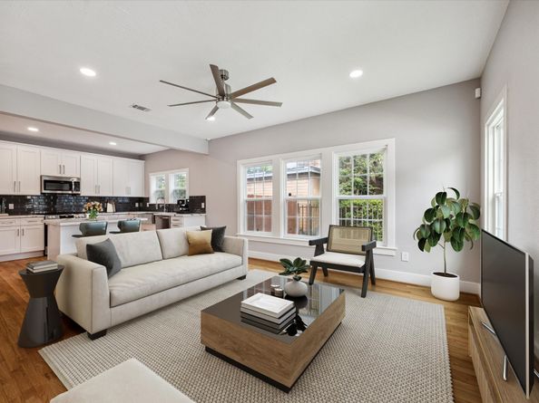 3210 Oakmont Street, Houston TX 77021