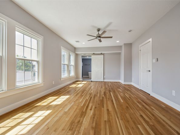 3210 Oakmont Street, Houston TX 77021