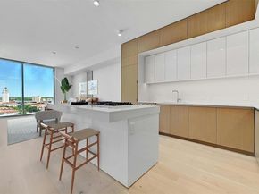 313 W 17th Street 2003, Austin TX 78701