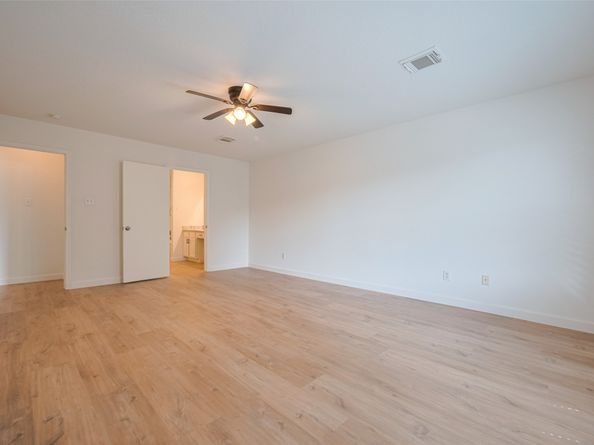 10918 Linden Gate Drive, Houston TX 77075