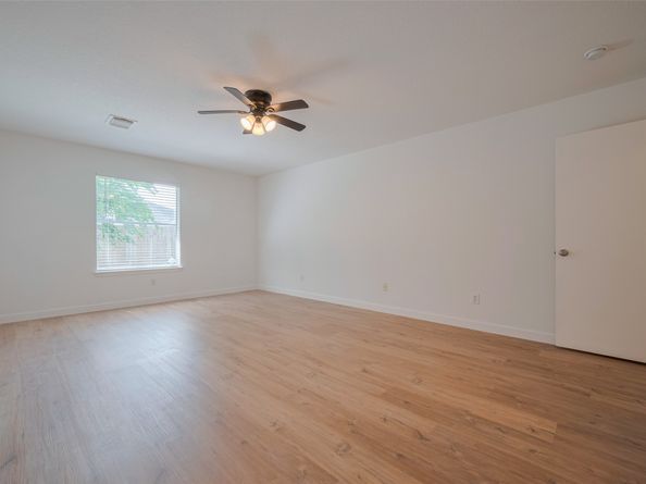 10918 Linden Gate Drive, Houston TX 77075