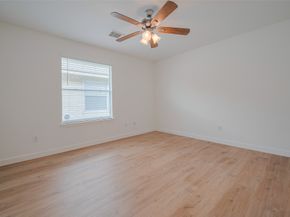 10918 Linden Gate Drive, Houston TX 77075