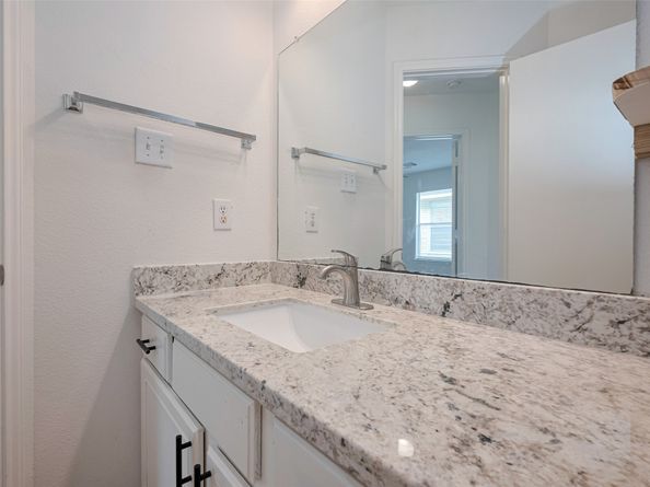 10918 Linden Gate Drive, Houston TX 77075