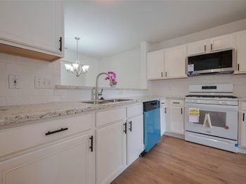10918 Linden Gate Drive