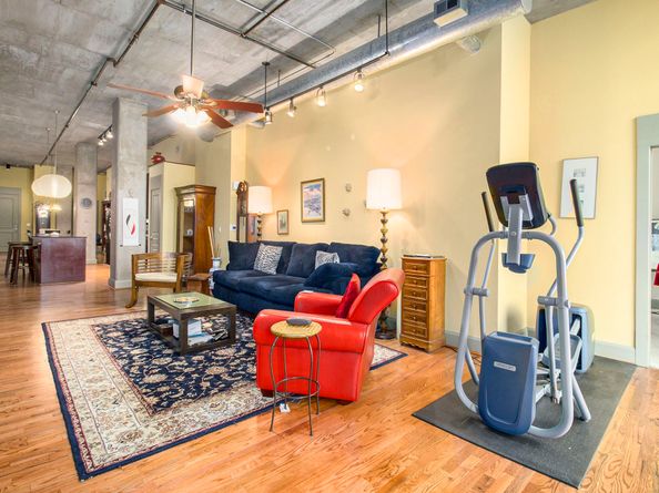1401 Calumet Street 407, Houston TX 77004