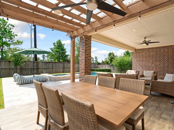 35 Birch Canoe Drive, Tomball TX 77375
