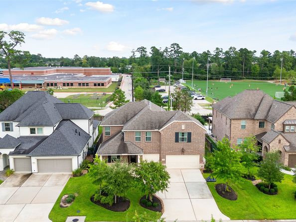 35 Birch Canoe Drive, Tomball TX 77375