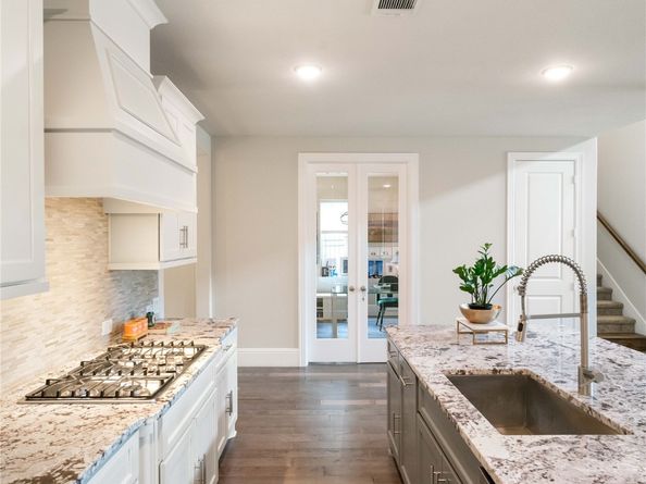 35 Birch Canoe Drive, Tomball TX 77375
