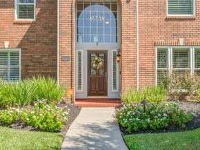 15706 Echo Lodge Drive, Houston TX 77095
