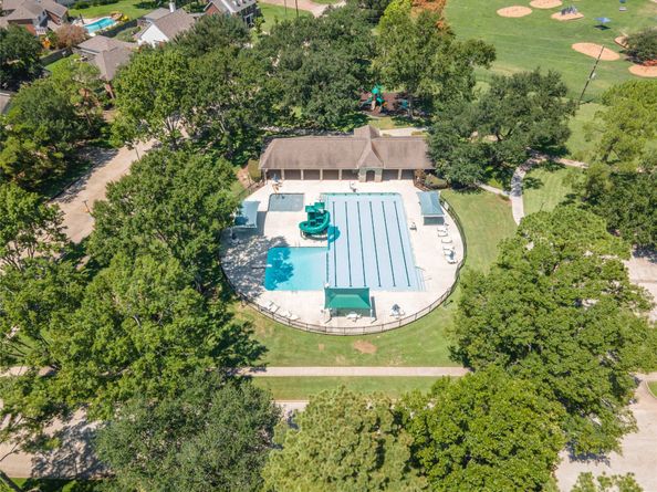 15706 Echo Lodge Drive, Houston TX 77095