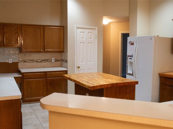 1935 Kelona Drive, Spring TX 77386