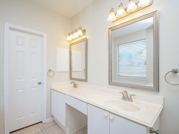 139 Skycrest Drive, Sugar Land TX 77479