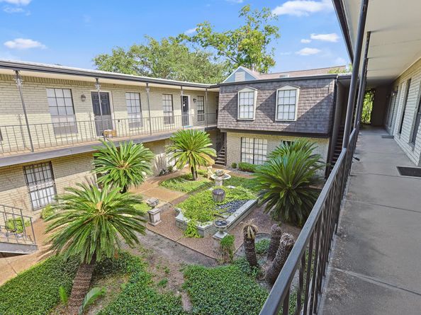 3402 Garrott Street 15, Houston TX 77006