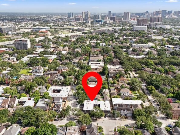 3402 Garrott Street 15, Houston TX 77006