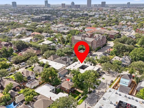 3402 Garrott Street 15, Houston TX 77006