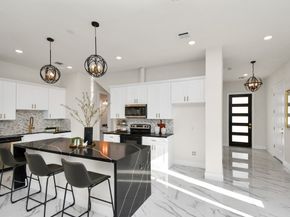 5906 Saint Augustine Street F, Houston TX 77021