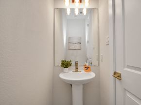 5906 Saint Augustine Street F, Houston TX 77021