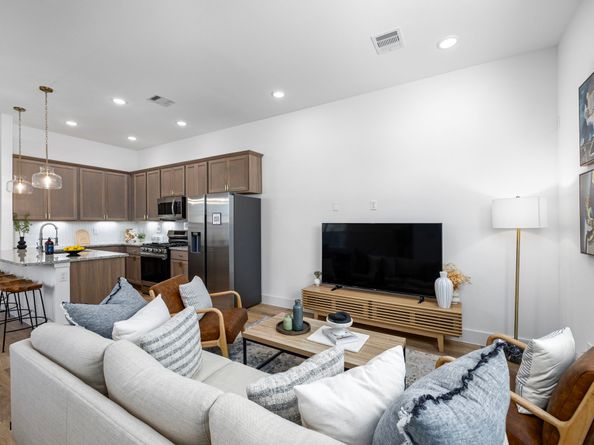 1540 W Tidwell Road, Houston TX 77091