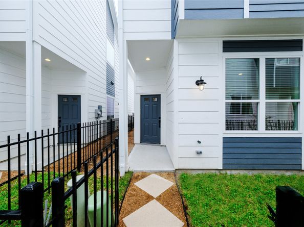 1540 W Tidwell Road, Houston TX 77091