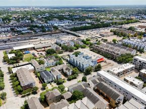 1706 Mcilhenny Street C, Houston TX 77004