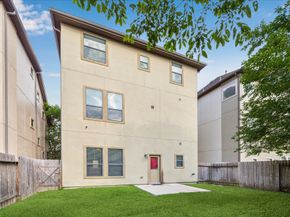 2707 Kings Retreat Circle, Kingwood TX 77345