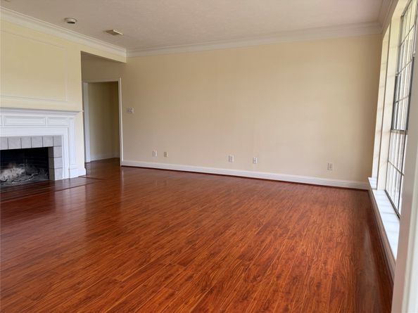 170 S Hall Drive, Sugar Land TX 77478